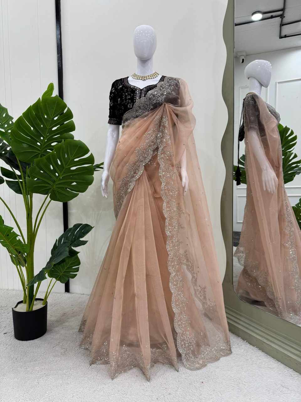 KD 588 Heavy Organza Silk Saree with Velvet Blouse – Thread & Sequin Work